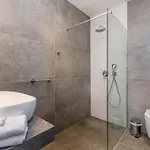 Villa Quadra With Heated Pool