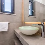 Quadra With Heated Pool Villa *