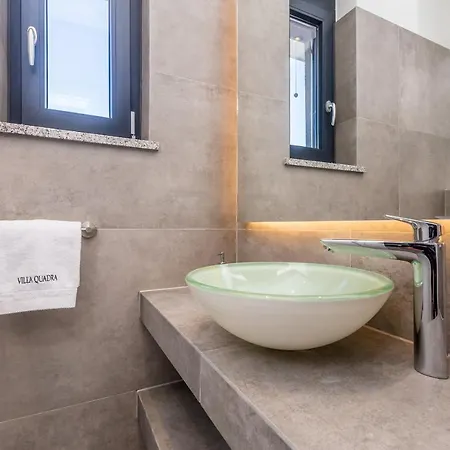 Quadra With Heated Pool Villa *