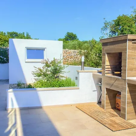 Villa Quadra With Heated Pool *