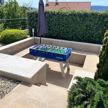 Quadra With Heated Pool Villa Pinezići