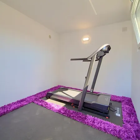 Quadra With Heated Pool Villa