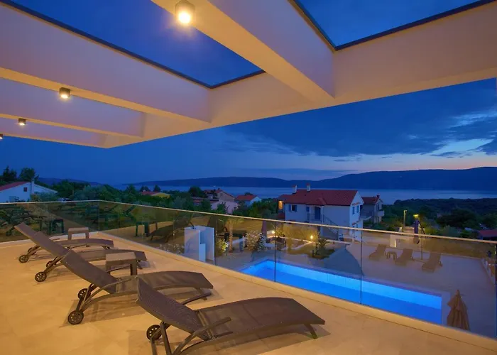 Quadra With Heated Pool Vila *
